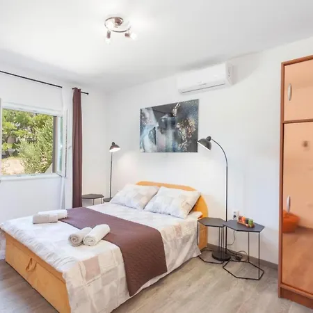 וילה Cupido In Makarska, Private Pool מאקרסקה