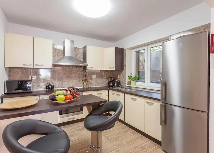 Cupido In Makarska, Private Pool Villa *